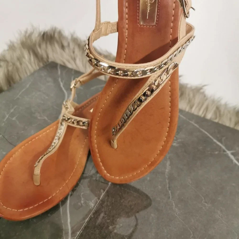 Jessica Simpson Chain Link Sandals - Picture 5 of 8
